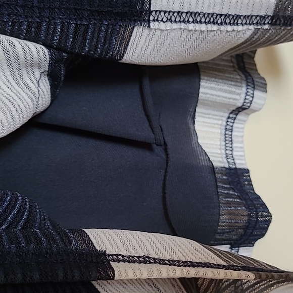 Papa Vancouver Top - Picture 5 of 9